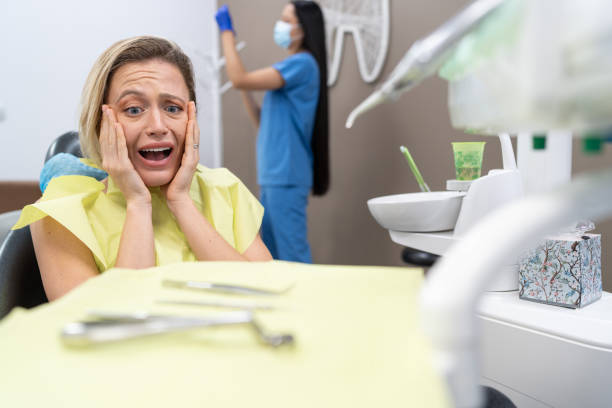 Best Cracked Tooth Emergency Dentist  in Hillsboro Beach, FL